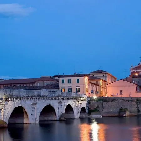 Fabbri A Rivabella Di Римини